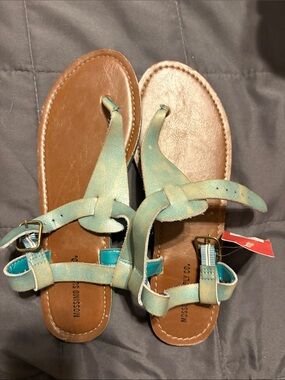 Mossimo Supply Co. Brown and Teal Women’s Leather Sandals